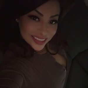 Meet your Posher, Raquel